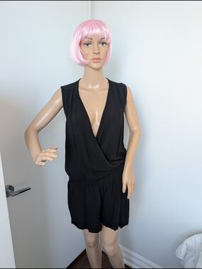 Black Sleeveless V-Neck Romper
